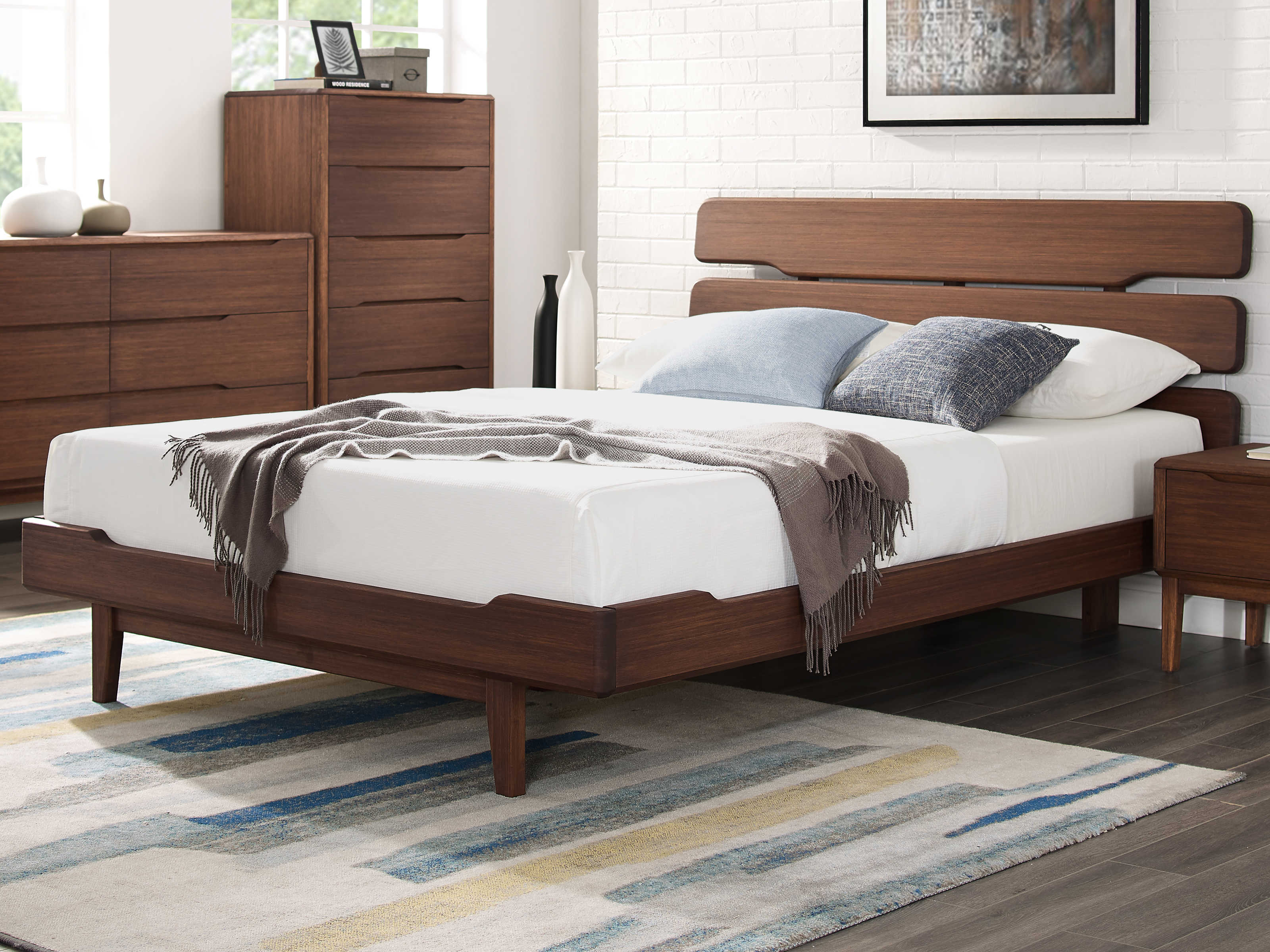 Greenington Currant Oiled Walnut King Platform Bed | GTG0027OW