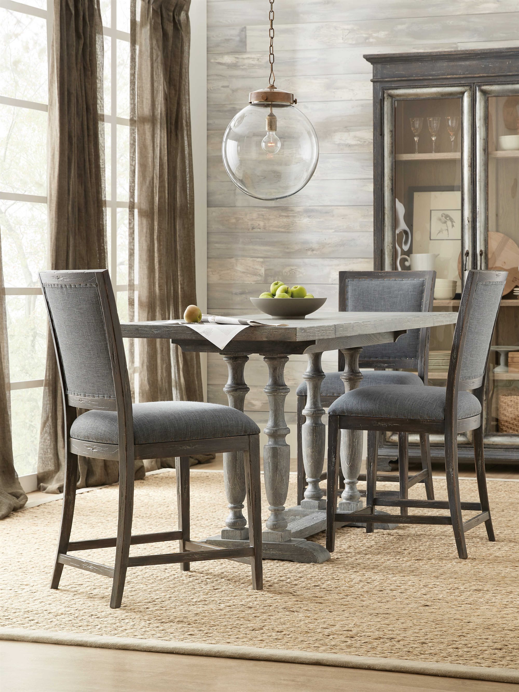 Hooker Furniture Beaumont Dining Room Set | HOO57517520695SET2