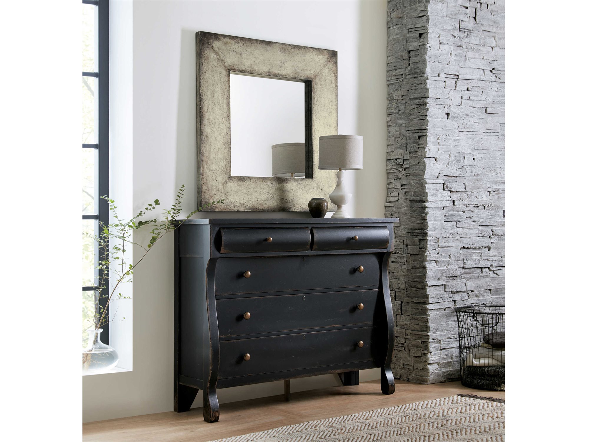 Hooker Furniture Ciao Bella Single Dresser With Wall Mirror Set