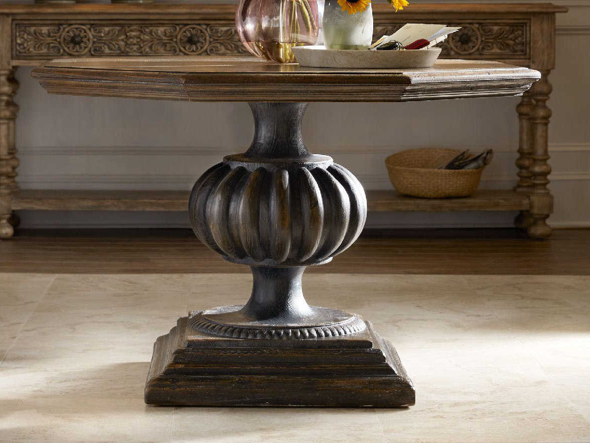 Hooker Furniture Hill Country Timeworn Saddle Brown / Anthracite Black