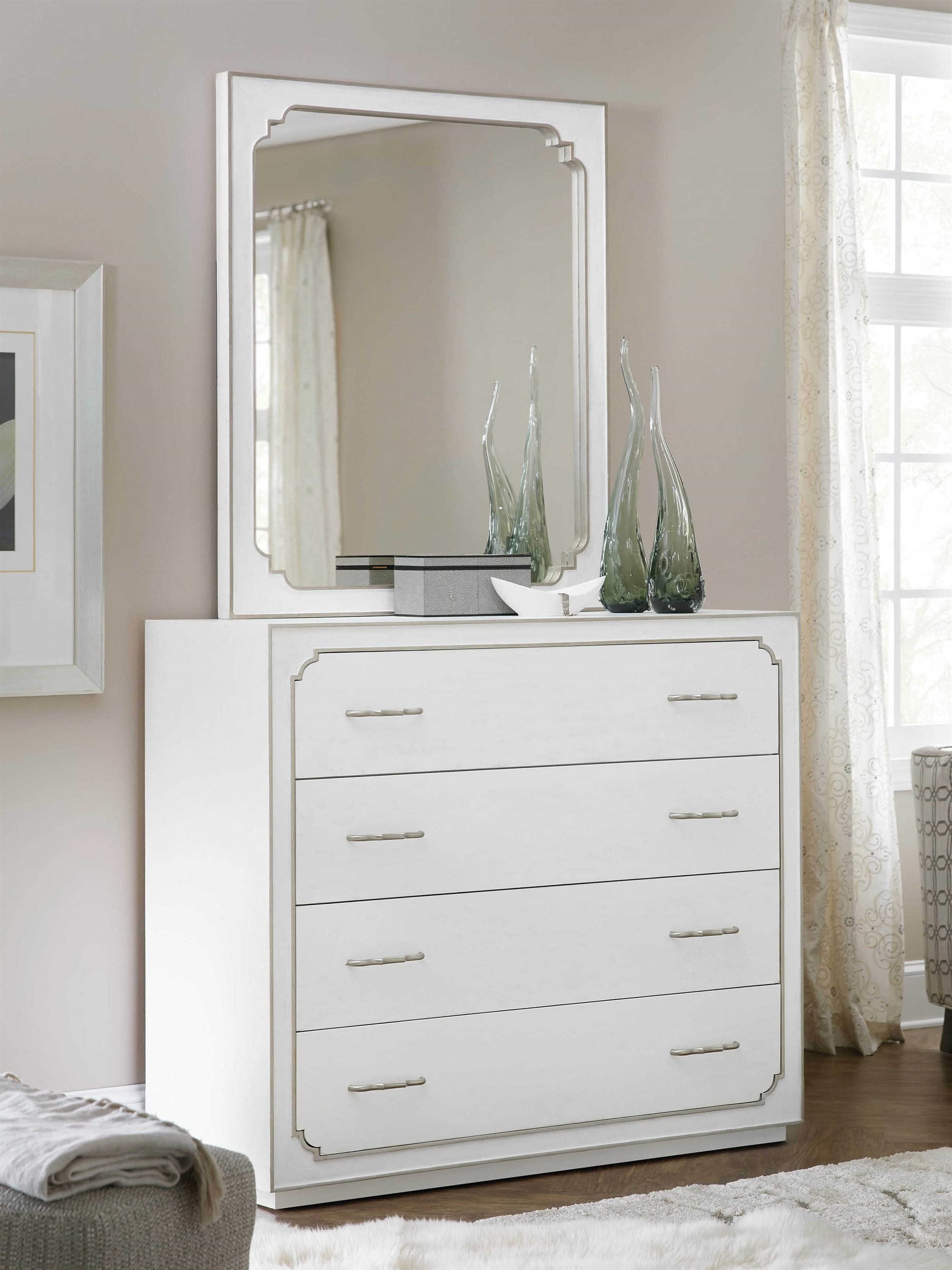 Hooker Furniture Modern Romance 4 Drawers Dresser