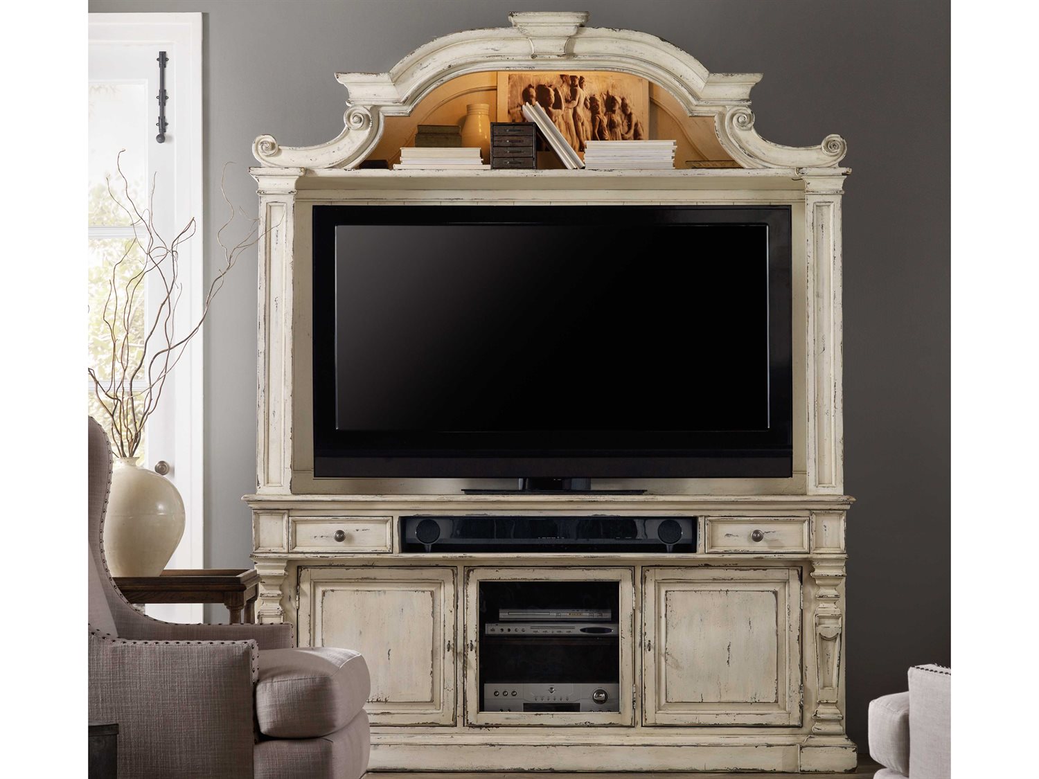 Hooker Furniture Sanctuary Vintage Chalky White 76''L x 21''W