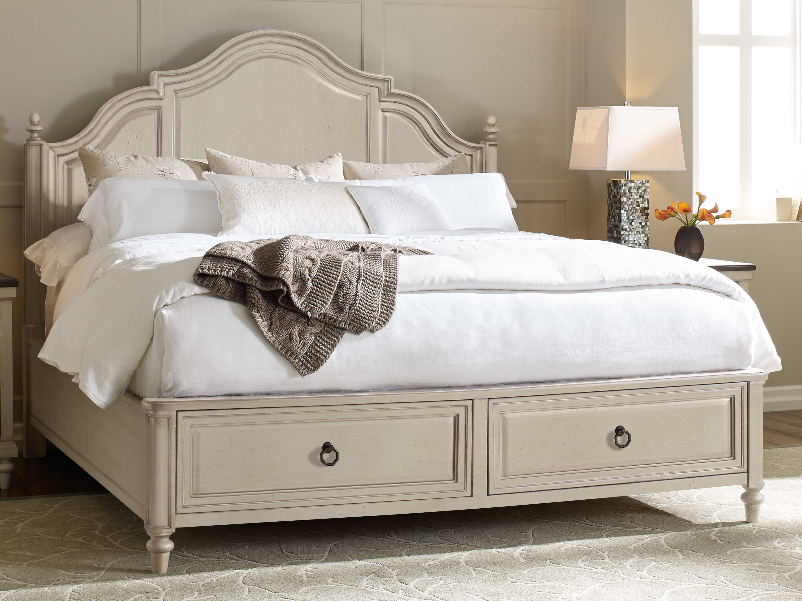 Legacy Classic Furniture Brookhaven Vintage Linen King Panel Bed with