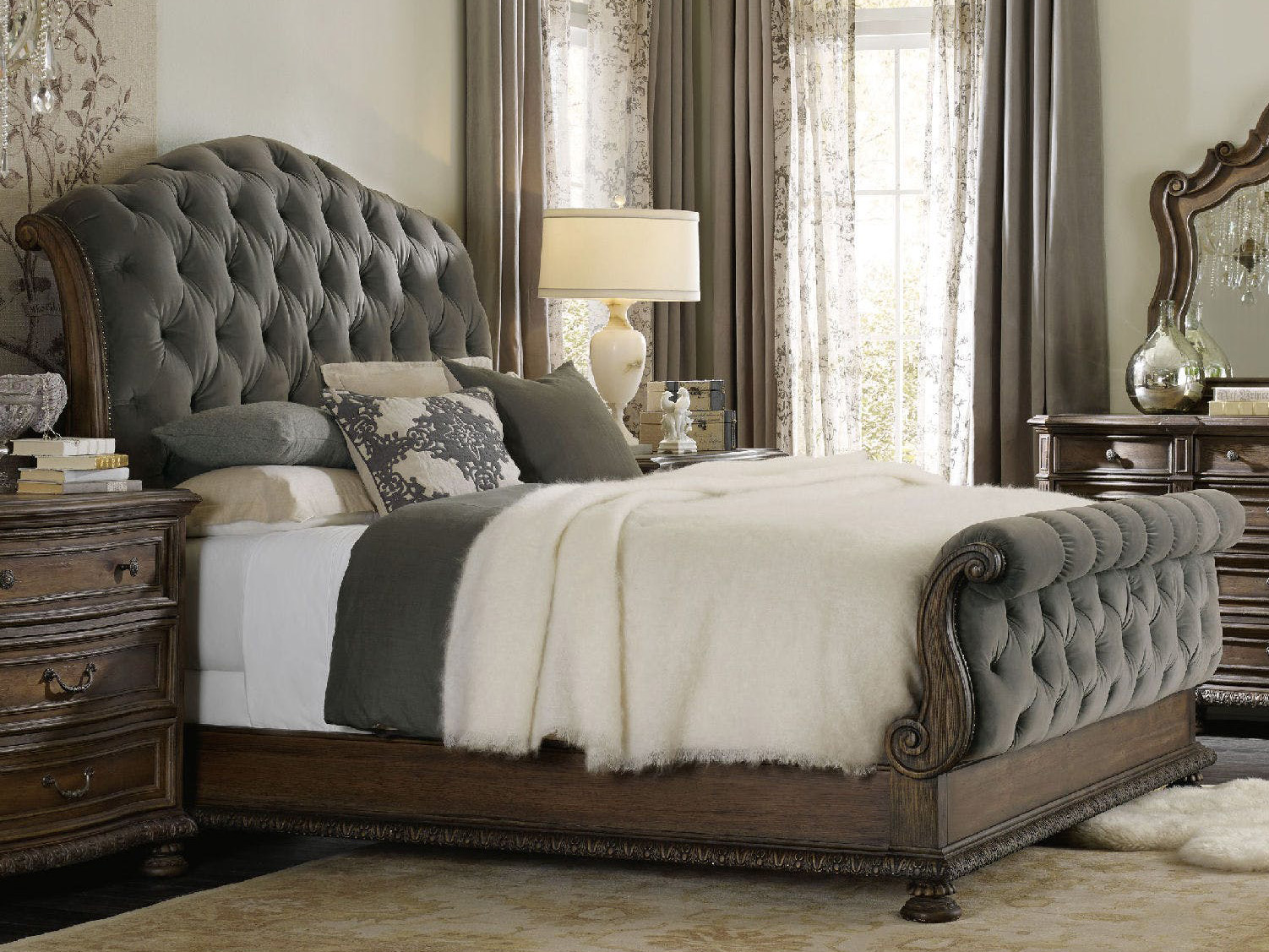 Luxe Designs King Sleigh Bed | LXD51718966034AGRY