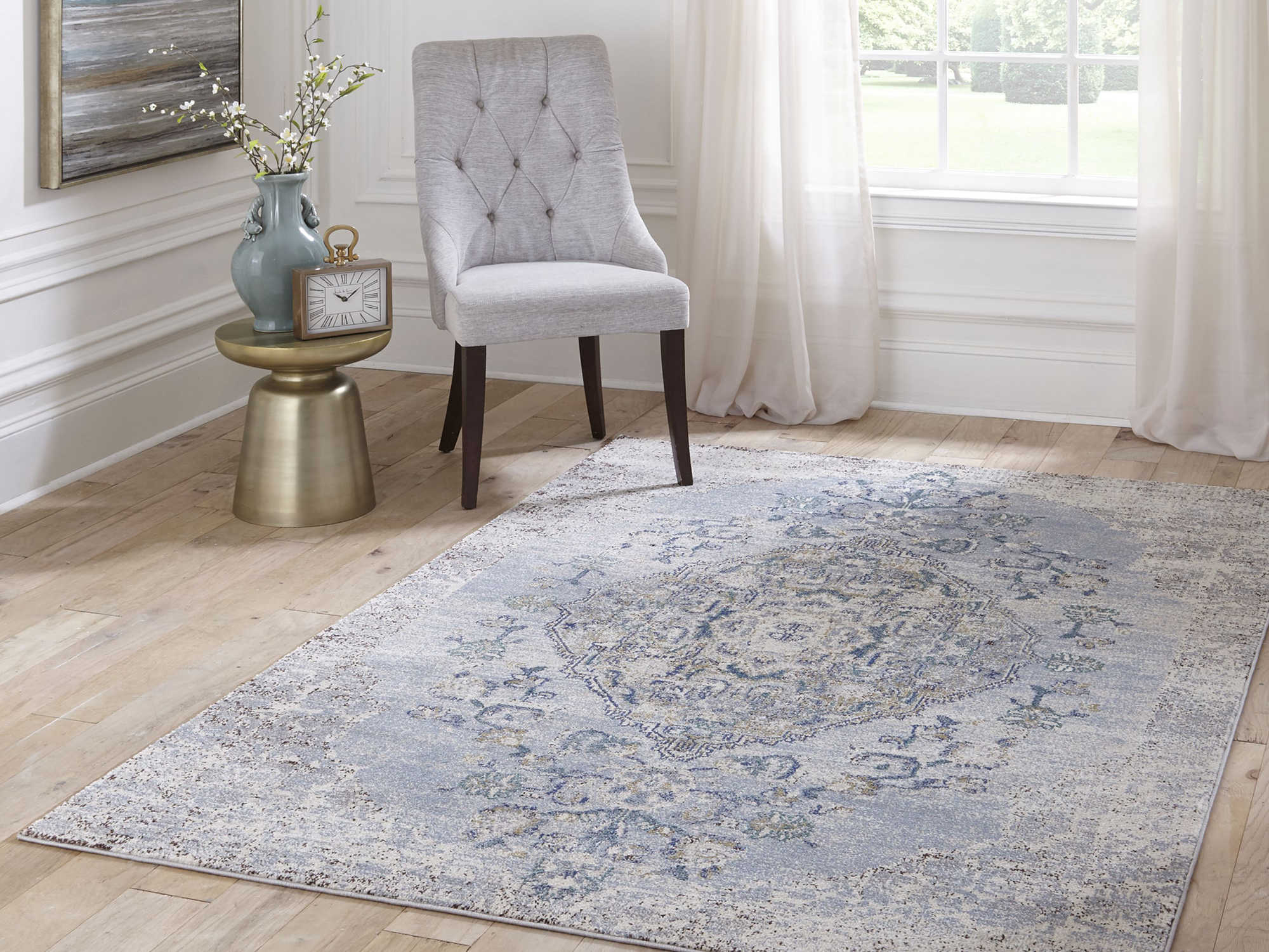 Momeni Amelia Light Blue Rectangular Area Rug MOAMELIAM02LBL