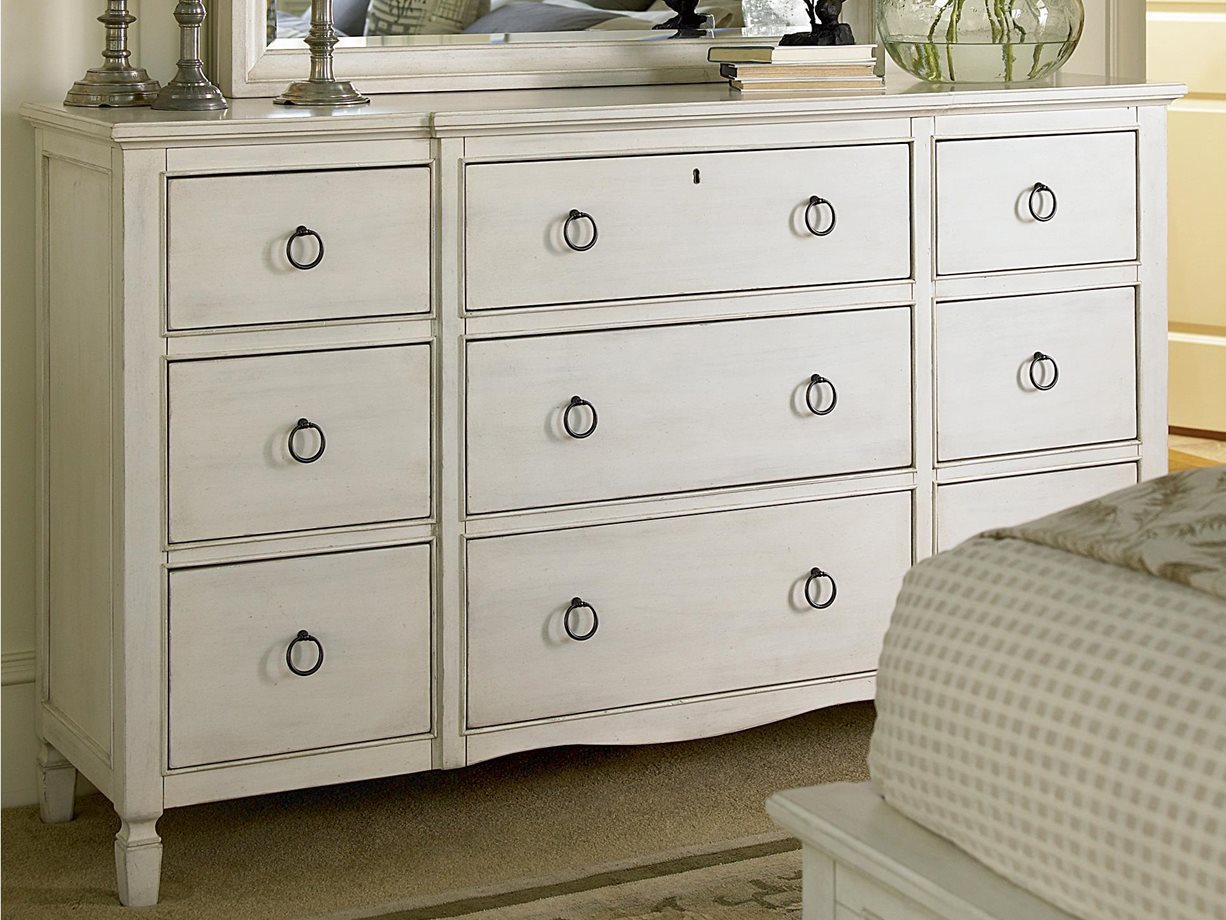 Universal Furniture Summer Hill Cotton Triple Dresser (OPEN BOX