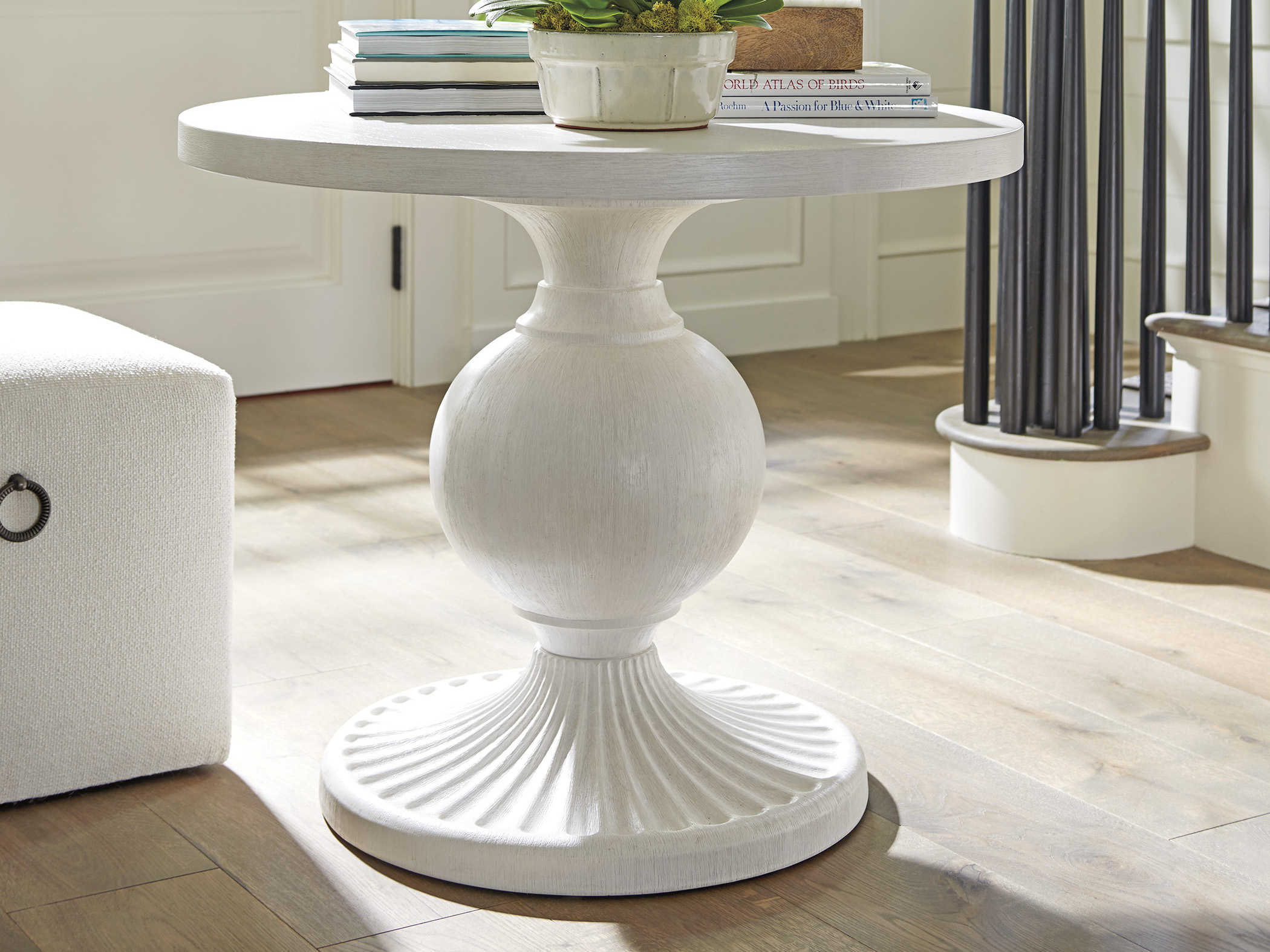 Tommy Bahama Ocean Breeze 36 Wide Round Foyer Table To010570924c