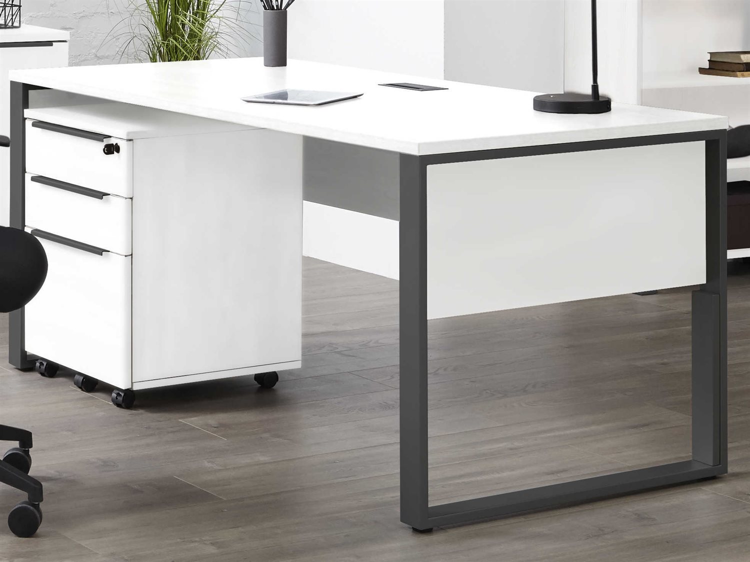 Unique Furniture Kalmar White Computer Desk JEK6332WH