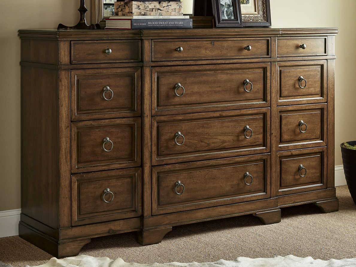 Universal Furniture Ardmore 12Drawer Triple Dresser with Wall Mirror