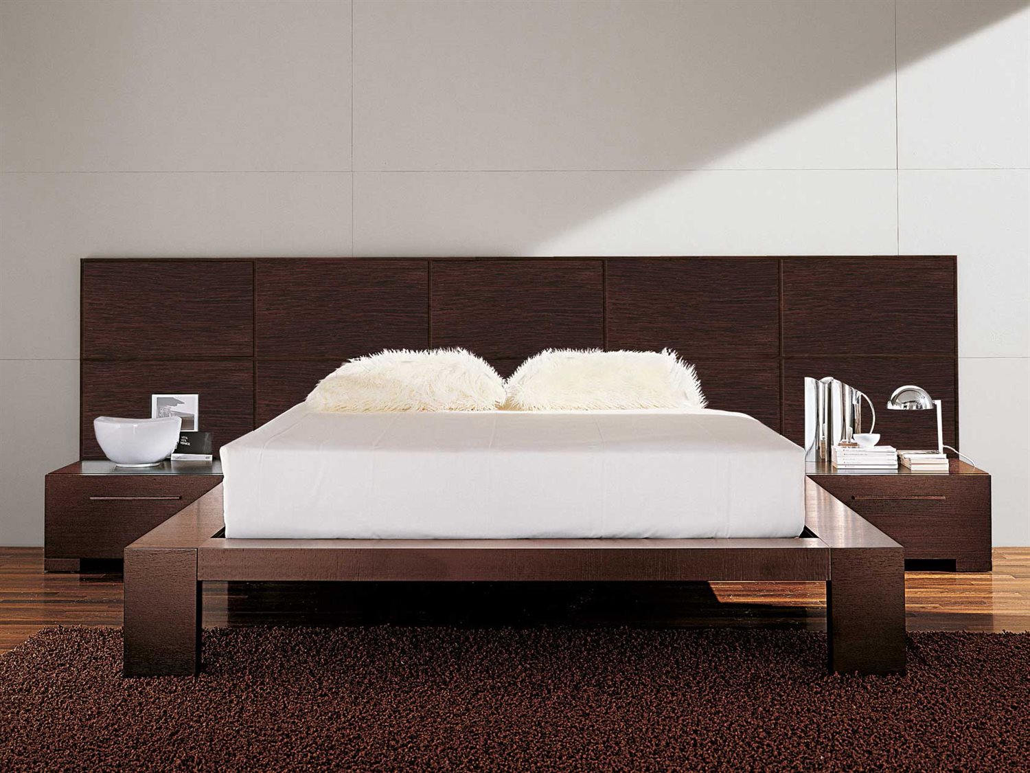 YumanMod Yoko Platform Bed with Nightstands | YMCR65YCONF1